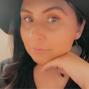 Meet your Posher, Stacy